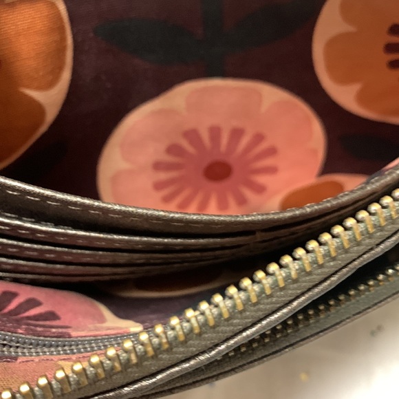 BRIGHTON! Pewter color leather bag. Kind of a heart pattern. - Picture 4 of 8